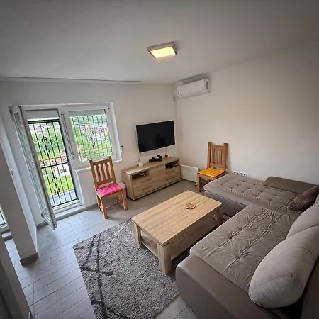 Villa White